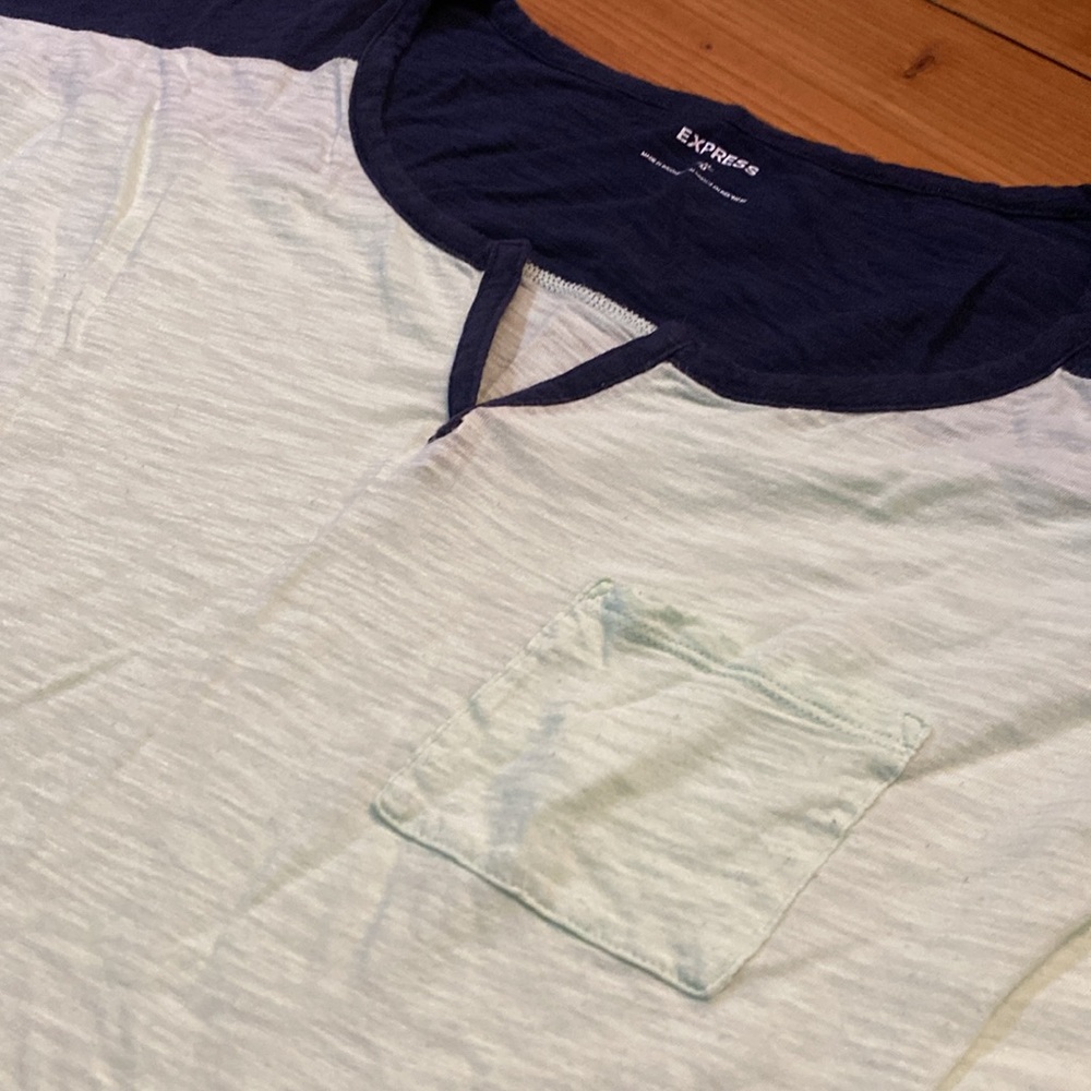 Express Tee - Picture 4 of 4